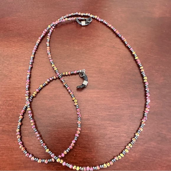 Crystal beaded eyeglass chain, hematite black and iridescent metallics - Picture 5 of 9